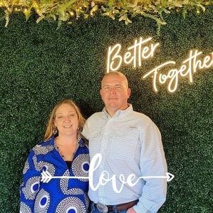 Meet your Posher, Howard angel